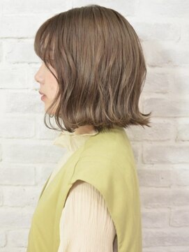 ラルマミット(lalma mit) 外はねミディ【透明感カラー】