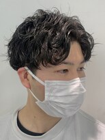 メンズヘアトーキョー 原宿(MEN'S HAIR TOKYO) センターパート/無造作パーマ/黒髪/外ハネ