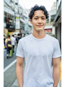 ボンド 三軒茶屋(Bond) センターパート×メンズパーマ【三軒茶屋 メンズカット】