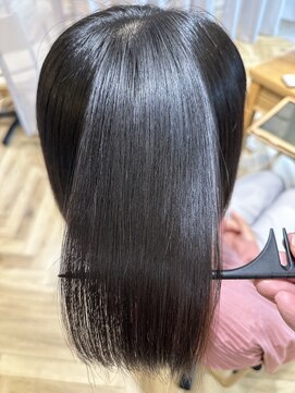 リベラル(liberal) ネビージュ 艶髪ロング 【30代/40代/50代】