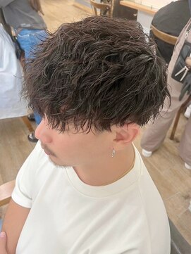 ネオリーブ クーロ メゾン 横浜(Neolive curro Maison) 波巻きスパイラル×ツイストパーマ[メンズ]