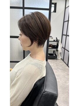 ピックアップ(ｐｉｃｋ ｕｐ) ショート　ボブ　白髪ぼかし　髪質改善　縮毛矯正