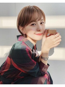 アイドットプラスサッポロ 札幌(i.+SAPPORO) シルキーベージュ斜めバング丸みショート