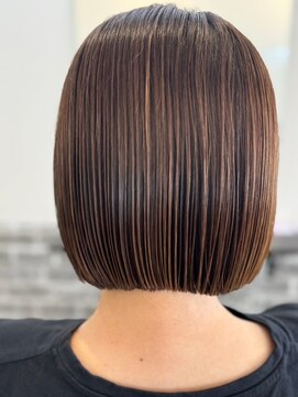 ウル フロム グロウ(ulu.from Grow) 切りっぱなしボブ