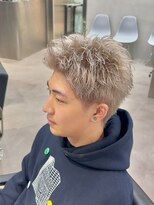 リベル(LIBER)&nbsp;ホワイトベージュ/スパイキーショート/メンズハイトーン/八王子