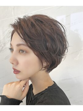 ハリス(Harris) 丸みパーマショートボブ