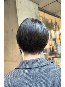 スーリール 赤坂店(Sourire) ブルーブラック ハイライトショート