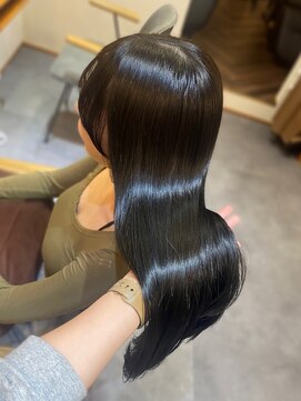 トワ(toi) 横浜駅|韓国風コリアンブラック*艶感×赤み消し暗髪カラー