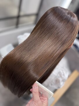 エミリー(Emily) ロング