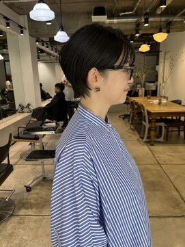 キャロルガーデンズ ボコカ 表参道(Carroll Gardens bococa) シンプルショートヘア