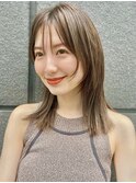 黒髪オリーブグレーミディアム前髪カット20代30代40代前髪カット