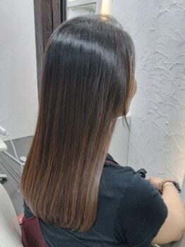 ユラウ(yurau)の写真/髪のダメージにお悩みの方におすすめ◎髪のダメージに合わせて薬剤を配合し、理想のうるツヤヘアに。