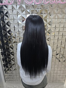 シールエクステでロングヘアに