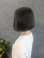 ヴィヴァーシャス(viva cious)&nbsp;前下がりだけどナチュラルに