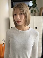 エイチ(811)&nbsp;マッシュウルフボブパーマミルクティーベージュシルバーアッシュ