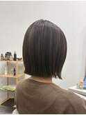 切りっぱなしボブ×ハイライト