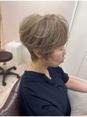 大人ショートレイヤー/50代/60代/白髪ぼかし/脱白髪染め/丸型