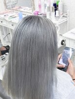 アヴニール アックス(Avenir axe) シルバーヘアー