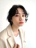 クーラ(Cura)&nbsp;かき上げバング/ショートボブ/パーマ/黒髪アッシュ