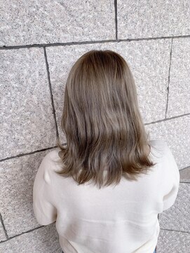 ライズ バイ レボ 柏店(RISE by REVO) ボブ/カーキグレージュ/大人かわいい/フェザーバング