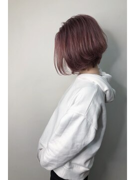 モルニ(MORNI) ラベンダーカラー_マロンベージュ Aラインボブ かきあげ