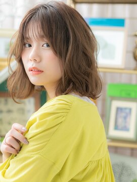 カバーヘア ブリス 戸田公園西口店(COVER HAIR bliss) センターパート小顔ウェーブ巻きミニボブc5戸田公園20代30代40代