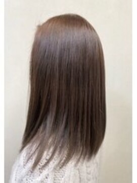 ヘア アトリエ テテ(hair atelier te'te) パールアッシュ