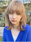 顔周りレイヤーカットグレージュカラーくびれボブショートカット