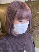 明るめラベンダーピンク/内巻きボブ