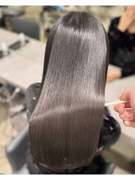 キュア 表参道(CURE) 黒髪/グレージュカラー/ココアベージュ/ヘルシーロング/表参道