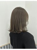 オリーブベージュカラー