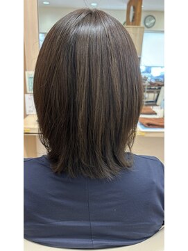 アメイジングヘアー 中沢店(AMAZING HAIR) ミントベージュ/外ハネボブ/ミディアムボブ/くびれカット/透明感