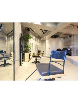 【自由が丘駅徒歩4分】大型店が苦手な方でも落ち着ける居心地の良い空間で至福のひと時を―