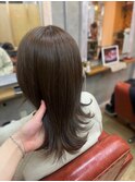 明るめオリーブグレージュ