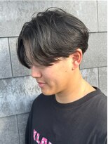 ヒュイル バイ ニアウ(Hwyl by Niau)&nbsp;メンズマッシュセンターパートスパイラルパーマニュアンスパーマ