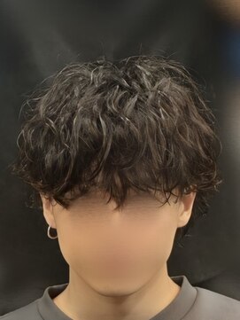 バース 河原町店(BIRTH) 韓国へアカルマパーマワックスなしセンターパート黒髪ウルフ