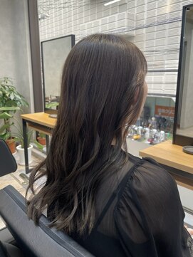 ズッカ(ZuKKa) 《ZuKKa》ブルージュ◇20代30代40代50代【武蔵小杉/新丸子】