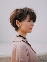 大人女子のマッシュショート