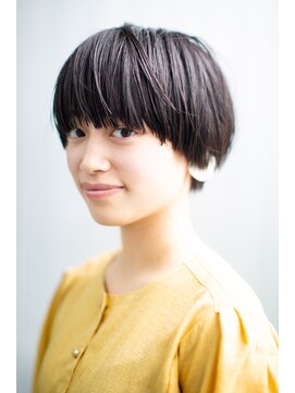 エン(YENN) プツッとしたマッシュヘア