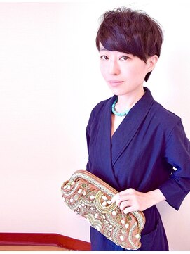 ヘアー キュート(hair CUtE) やわらかなボリューム感が大人キレイなサイドパーとボブ！