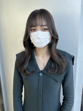 エアー 青山(AIR) オリーブグレーベージュカラー/韓国ヘア/レイヤーロング