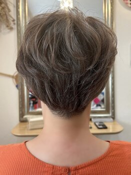 エクラ(Eclat)の写真/【神戸三宮マンツーマン*Eclat hair design*】悩みを解消し,赤みを抑え透明感ある白髪染めにリピーター多数