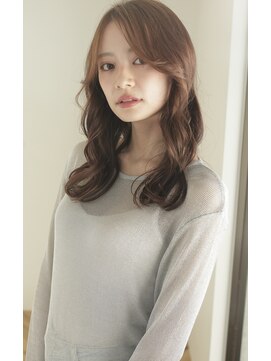 サードバイローラン(THiRD by ROULAND) ネビージュレイヤーボブルフスタイル