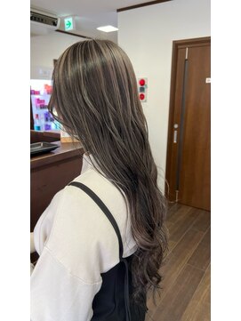 アモンド(Amonde) ハイライトヘアカラー