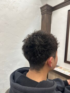 アミリー ひたち野うしく店(Amily) メンズカットパーマダブルカラーケアブリーチ30代40代