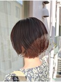 ショートボブ