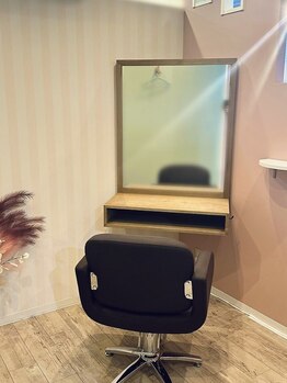リズ(Liz)の写真/【髪質改善専門店】半個室空間で周りを気にせず過ごせる髪質改善専門店×トータルビューティーサロン♪