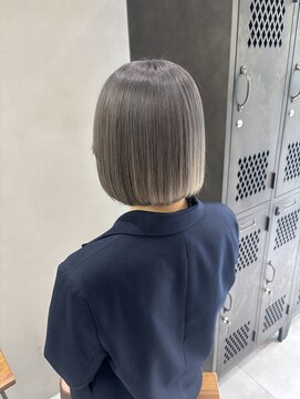 フェリア 松山(Feria) 【Feria松山】シルバーグレージュ‐相原愛梨‐