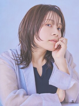 ノーブルスチュアート(NOBLE STUART) 軽やかウルフで魅せる抜け感スタイル