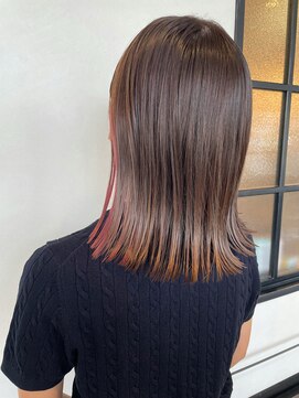 カルム ノエル(CALME noel) 切りっぱなし×インナーカラーで艶髪オシャレに